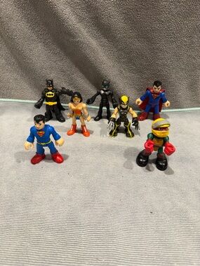Marvel Mini Superhero Figure Lot - Red, Blue, Yellow, Black D/C comics IMAGINEXT